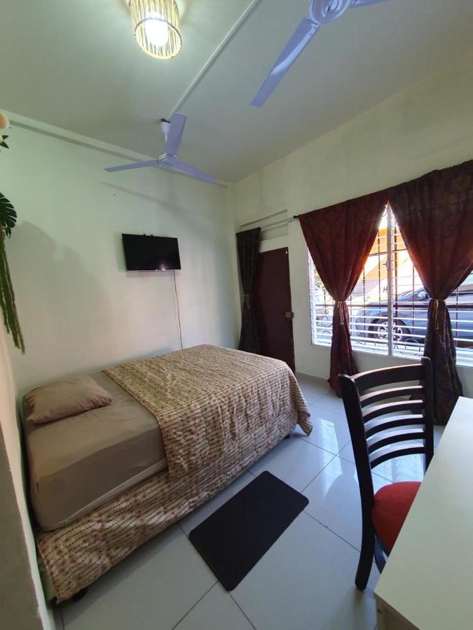Double or Twin Room with Private Bathroom