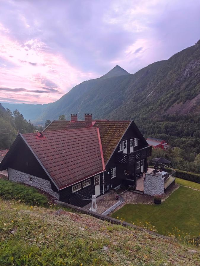 Villa