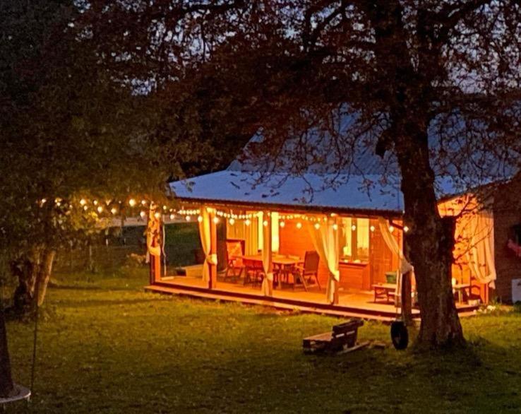 Poleskie zacisze, domek Bocian, kominek, balia,sauna,wifi - Chambres d’hôtes
