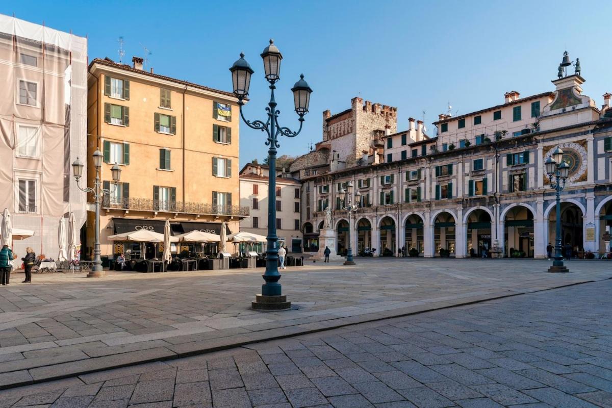 Loggia Apartment - Brescia City Center - by Host4U - B&B