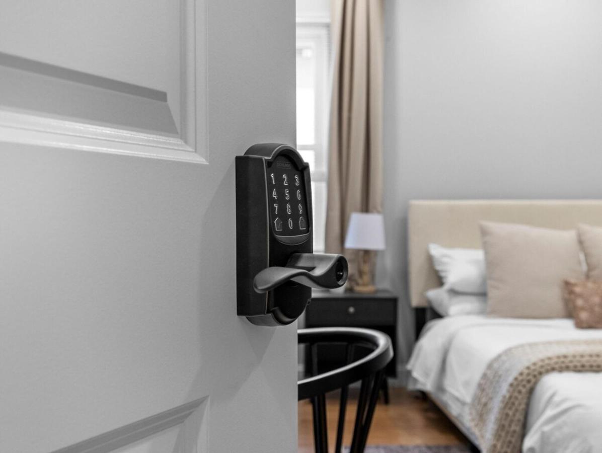 Queen Room with Shared Bathroom