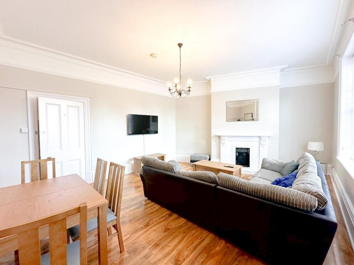 2 Bed in Bournemouth - Sleep 5 - B&B Bournemouth