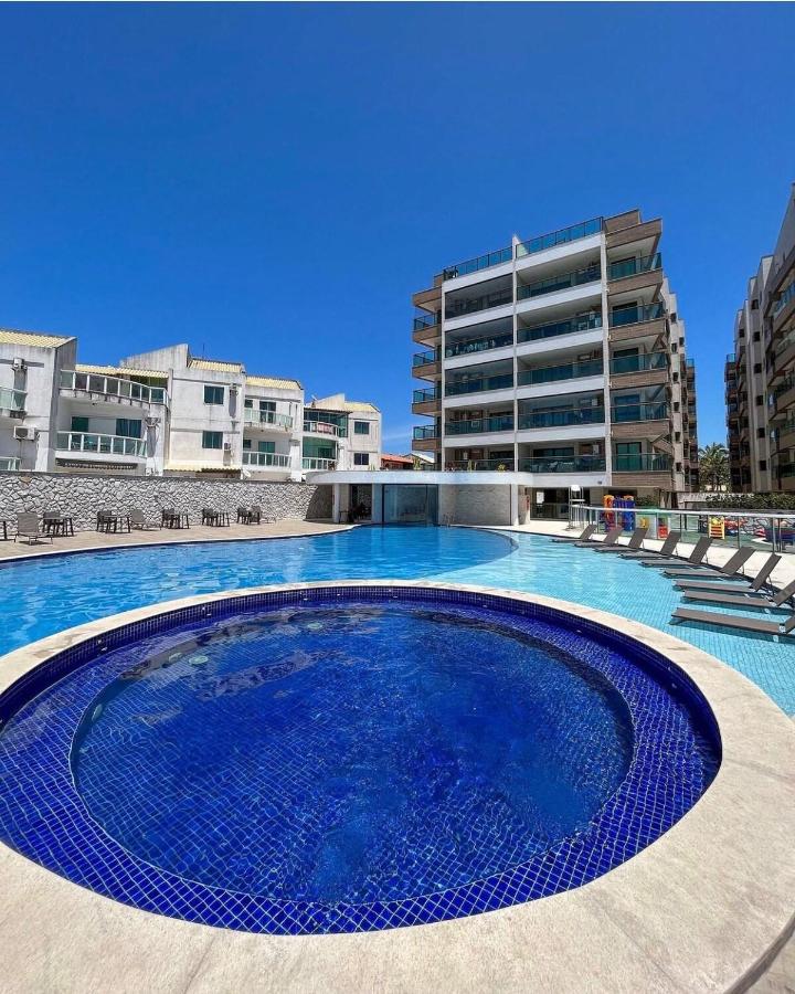 Espaçoso Apto 2 Quartos com PISCINA e Churrasqueira - PERFEITO PARA FAMÍLIA a 50m da Praia - B&B