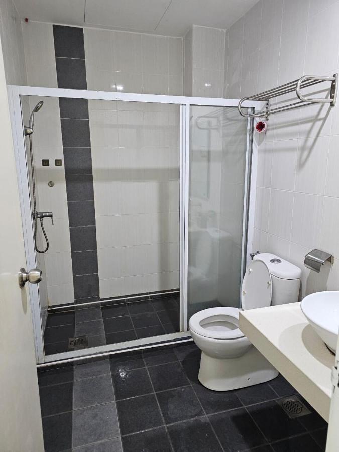 Marina Island Apartment, Lumut - Ferienwohnung Lumut