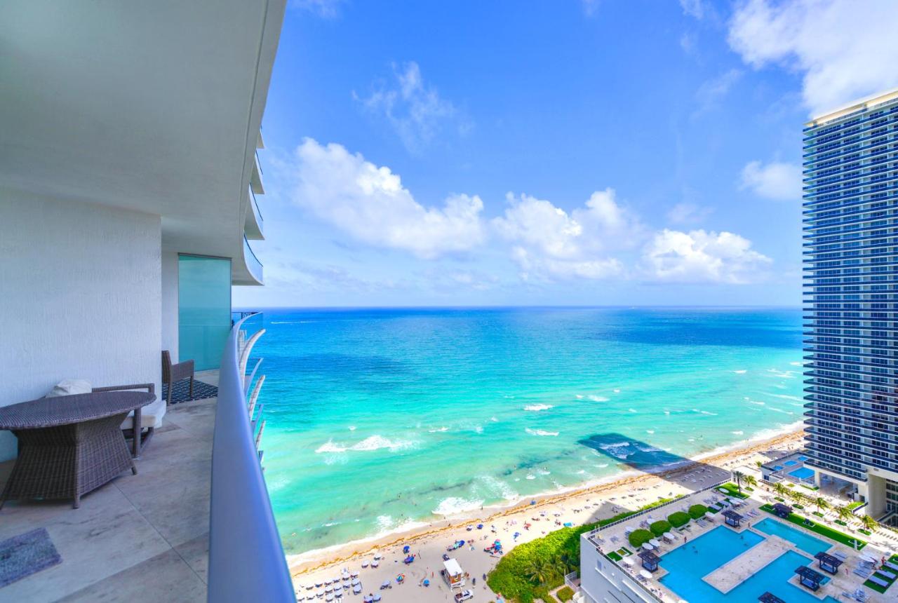 Sun and Beach Closer of You! Condo All-In - Chambres d’hôtes Hollywood
