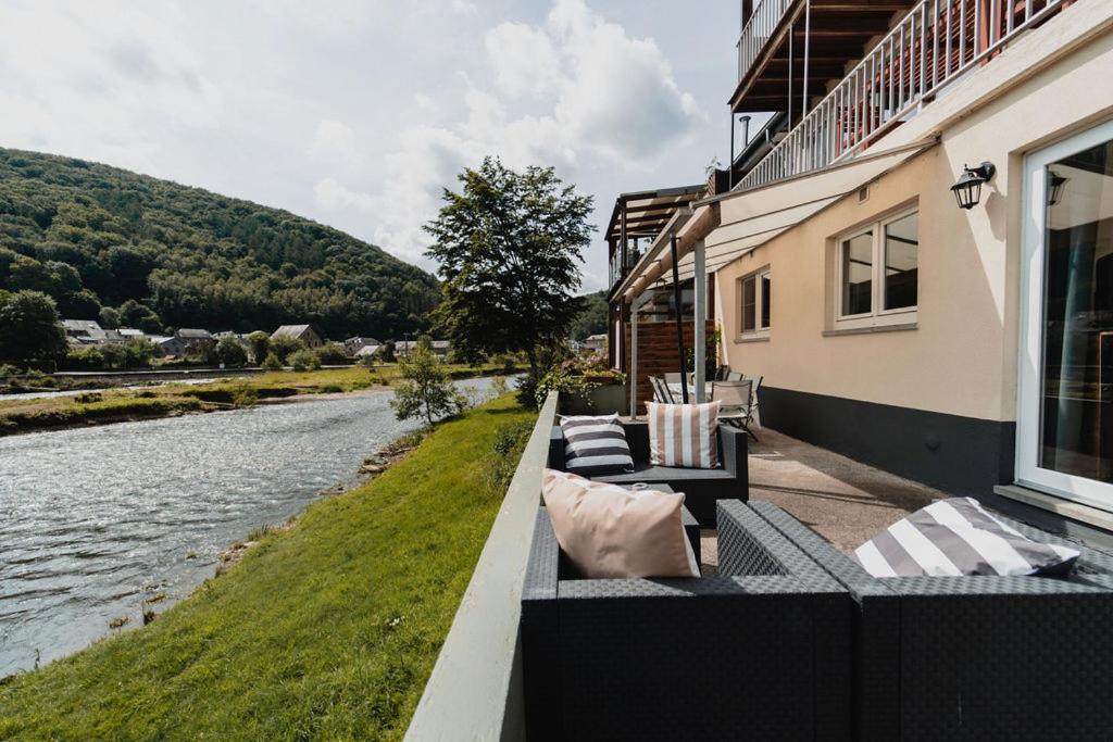Appartementen met zicht op de rivier de Semois en eigen balkon - B&B