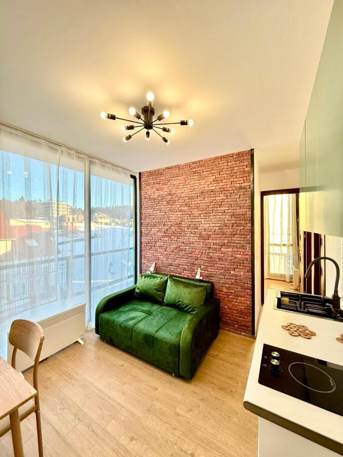 Mgzavrebi hotel 9 block - Ferienwohnung Bak’uriani