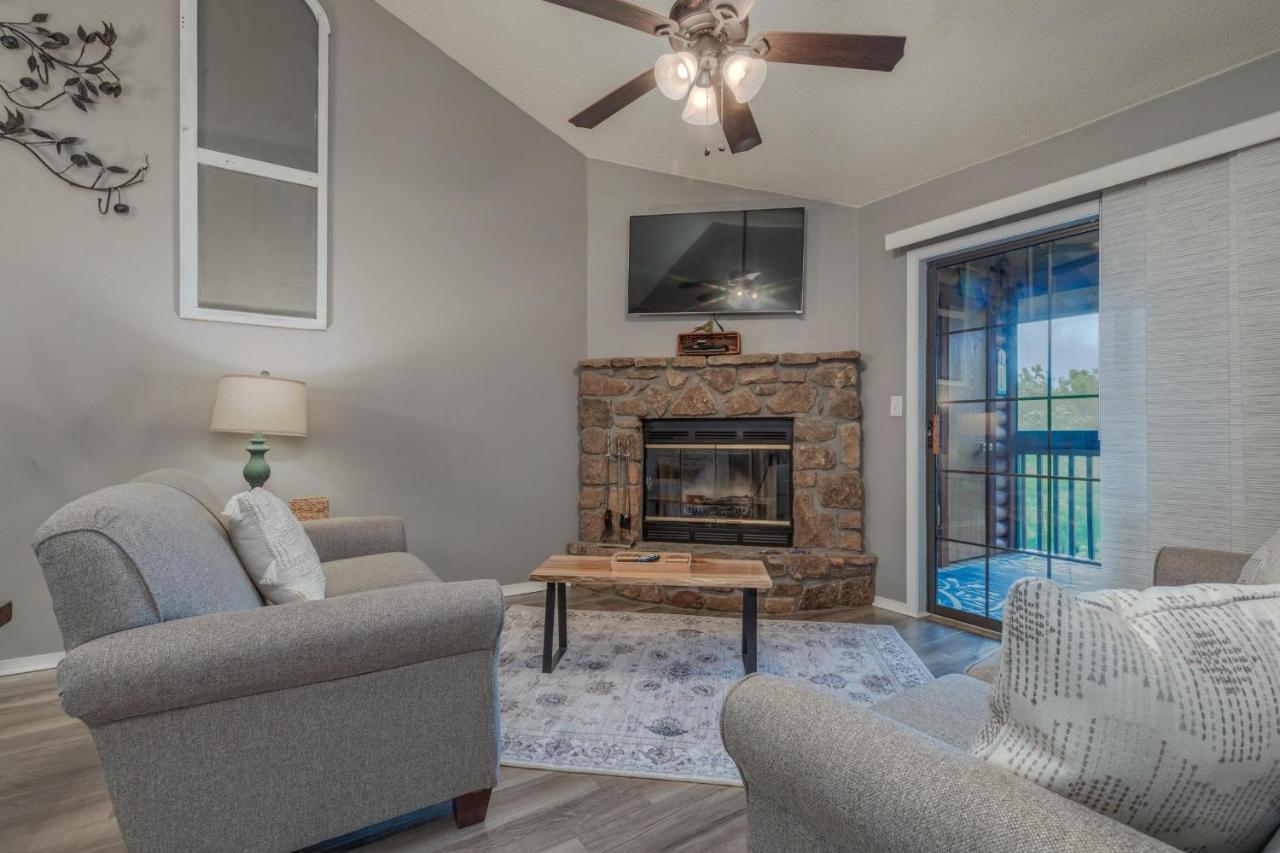 2BR Village At Indian Point 711 near SDC-Free Tickets Daily up to $500 Value - Chambres d'hôtes Branson
