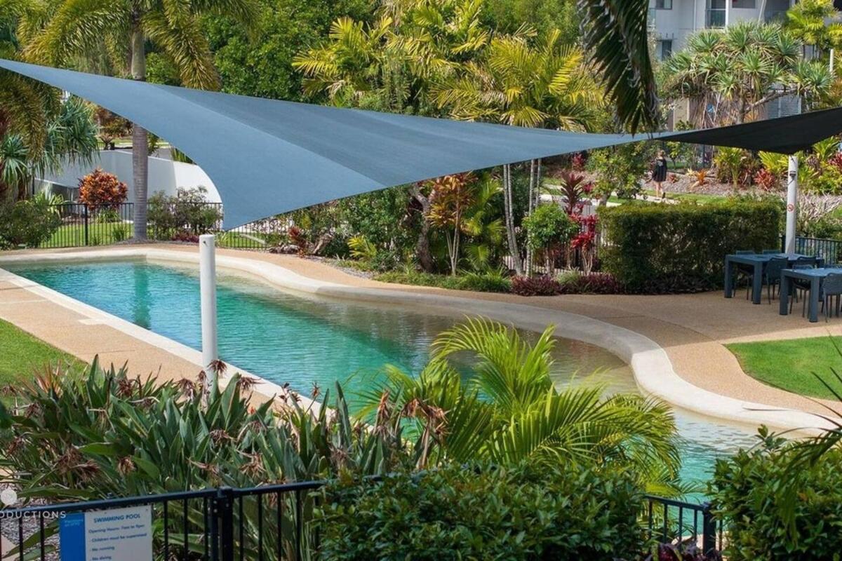 Beaches Retreat - 3 BR w Pool - 5 Min to Beach - B&B