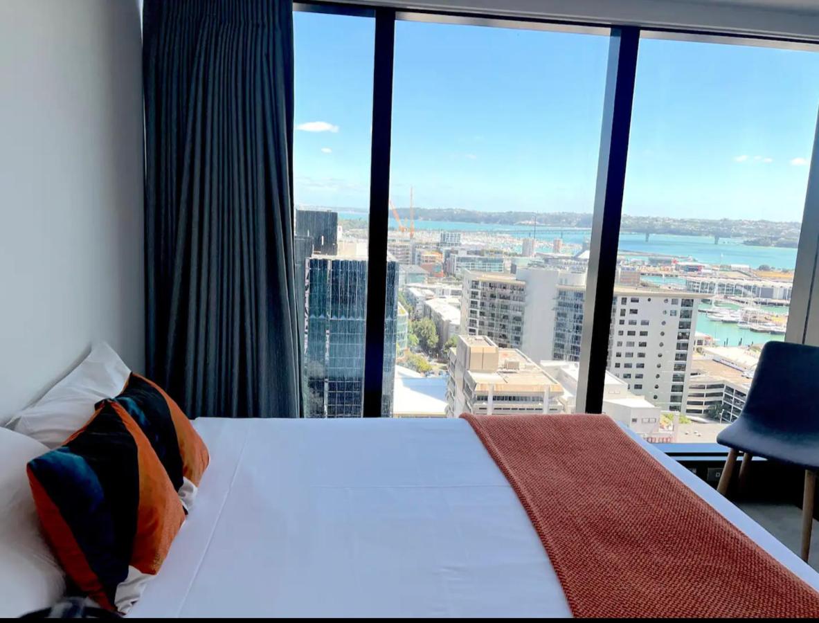 Two-Bedroom Deluxe Apartment with Harbour View