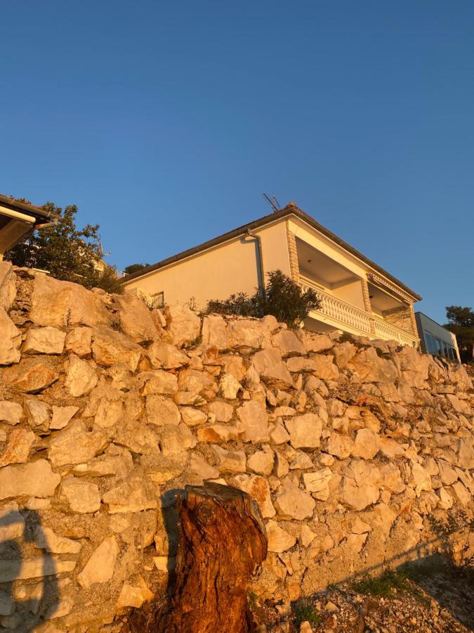Apartment seafront Juraj - B&B