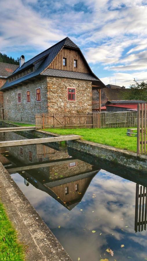 Mostní mlýn Jimramov - Chambres d’hôtes Jimramov