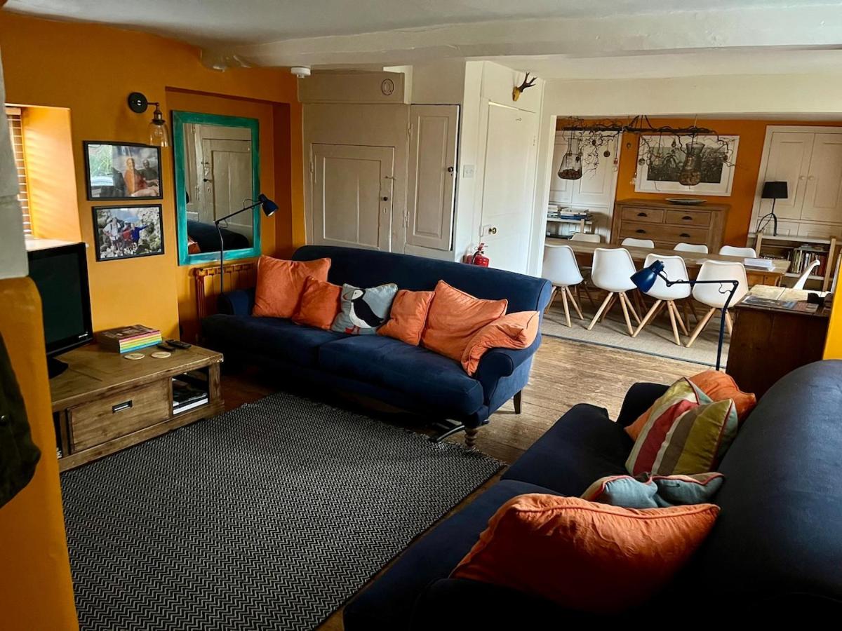 Spacious Somerset cottage - great rural location - B&B