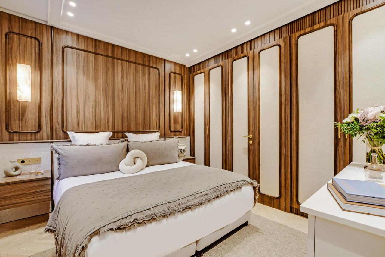 Maison Galante's apartments with Services in Louvre - Rue des Déchargeurs - Bed and Breakfast