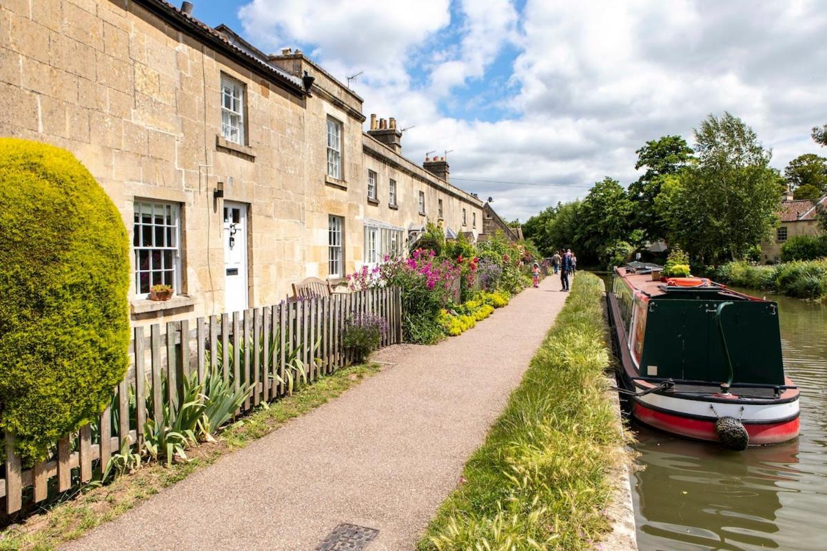 Fabulous canal side home walking distance to Bath - B&B