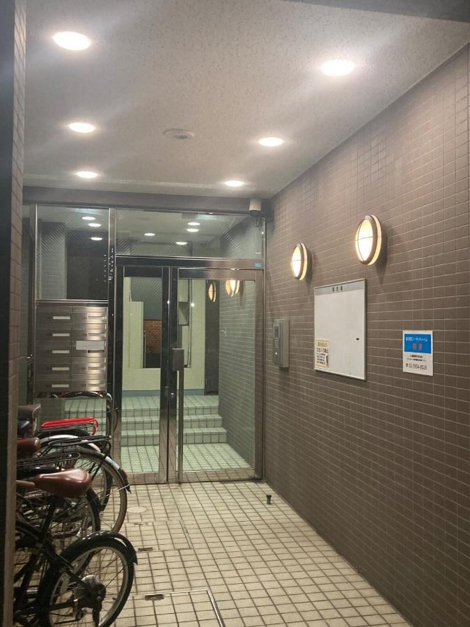 Tokyo Disney Resort 3 minutes by train, along Symbol Road, and plenty of commercial facilities!Free wifi, double bed - Chambres d'hôtes Tokyo