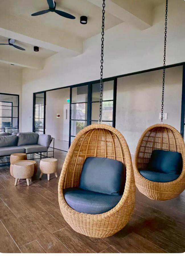 Overlooking City View - Bed and Breakfast Cebu City