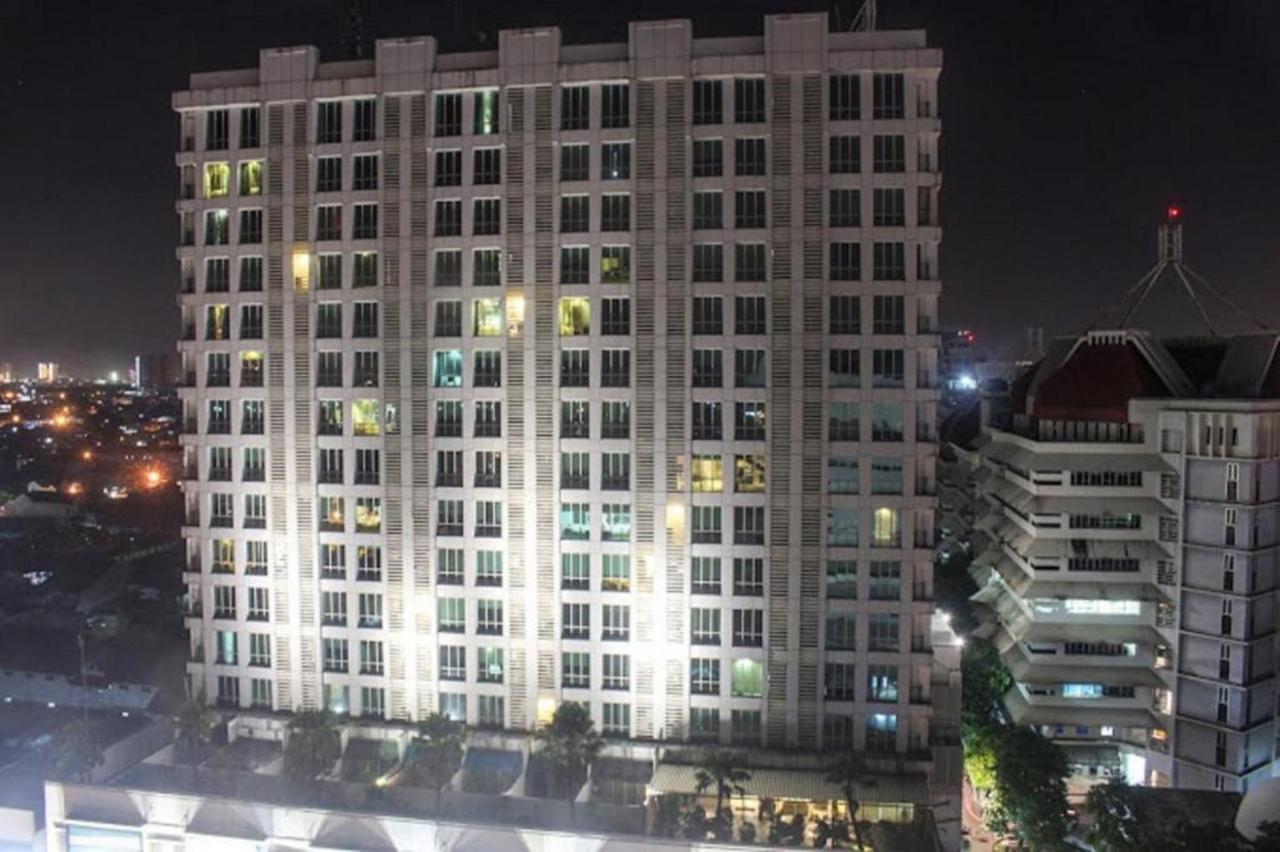 The Square - King Suite - Apartemen Service - 2Person - NetFlix Wifi - Near Petra Campus - B&B