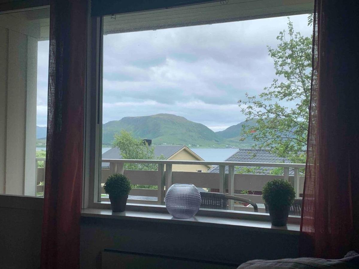Leilighet med balkong og havutsikt på Napp. - B&B