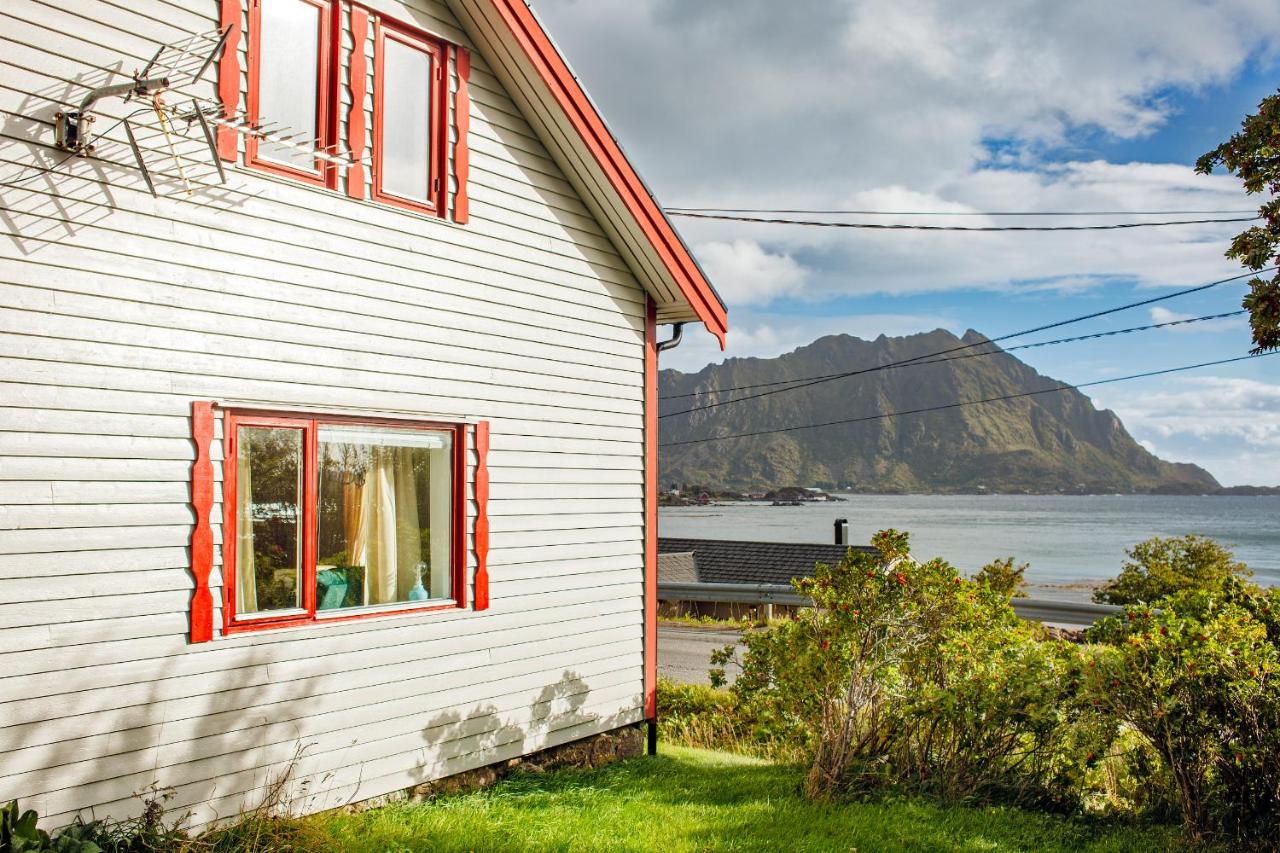 Norheim, Nordlandshus i fredelig vik - B&B