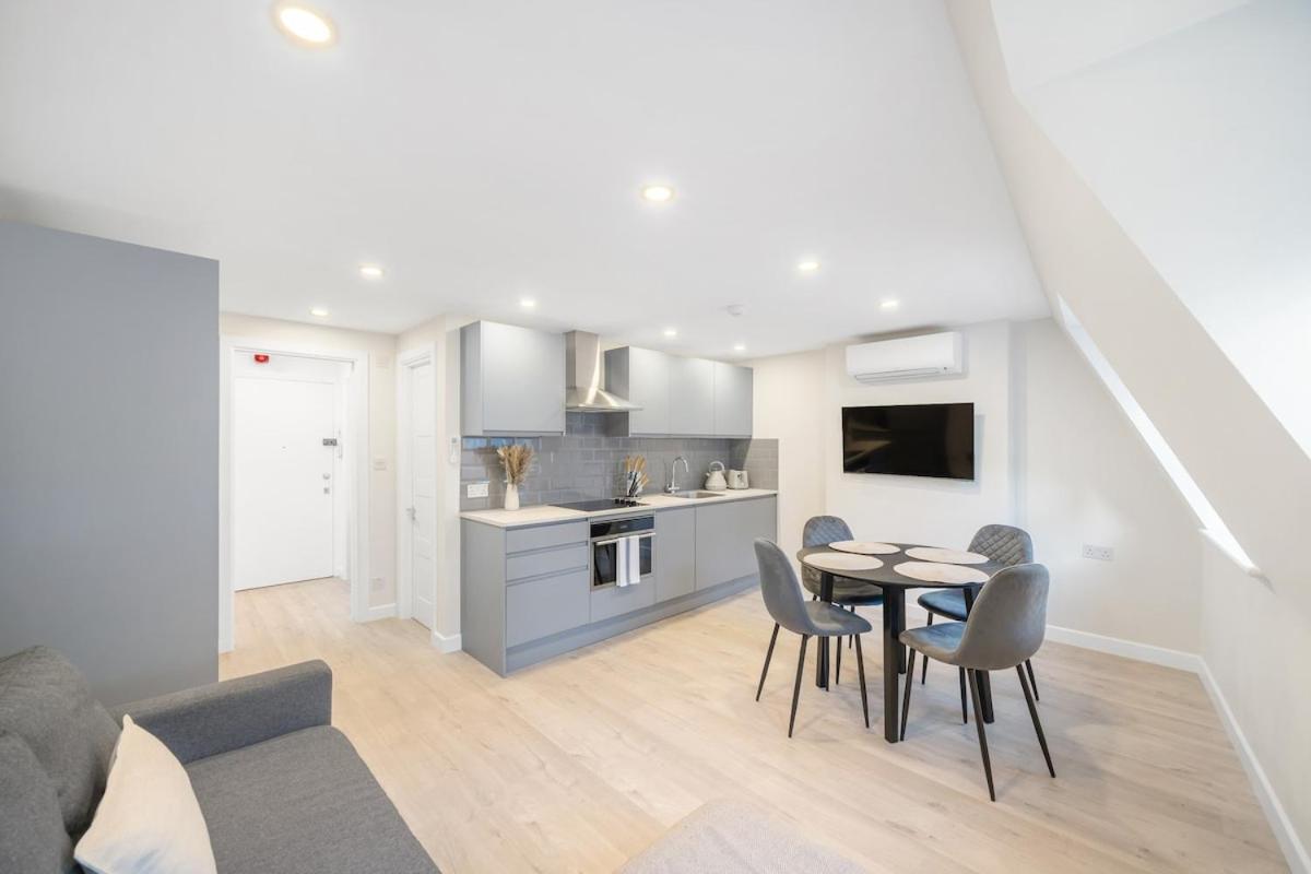 New 1Bed with AC near Portobello - B&B London