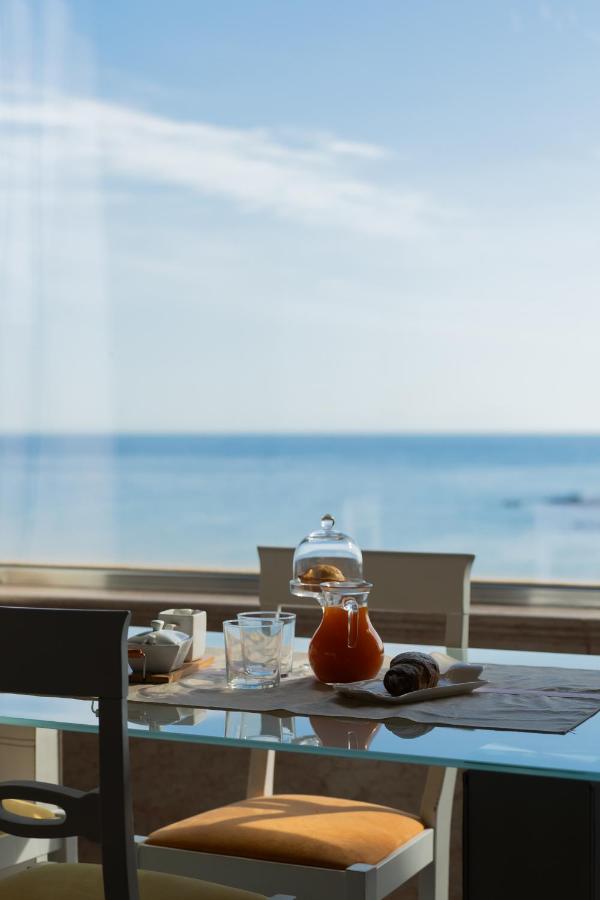 Apartment mit Meerblick