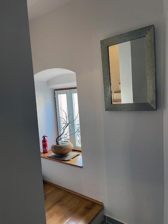 KLARA Studio Apartment, old town house, SEA VIEW - B&B