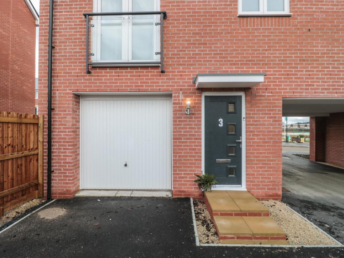 Cotswold Outlet Coach House - Ferienwohnung Tewkesbury