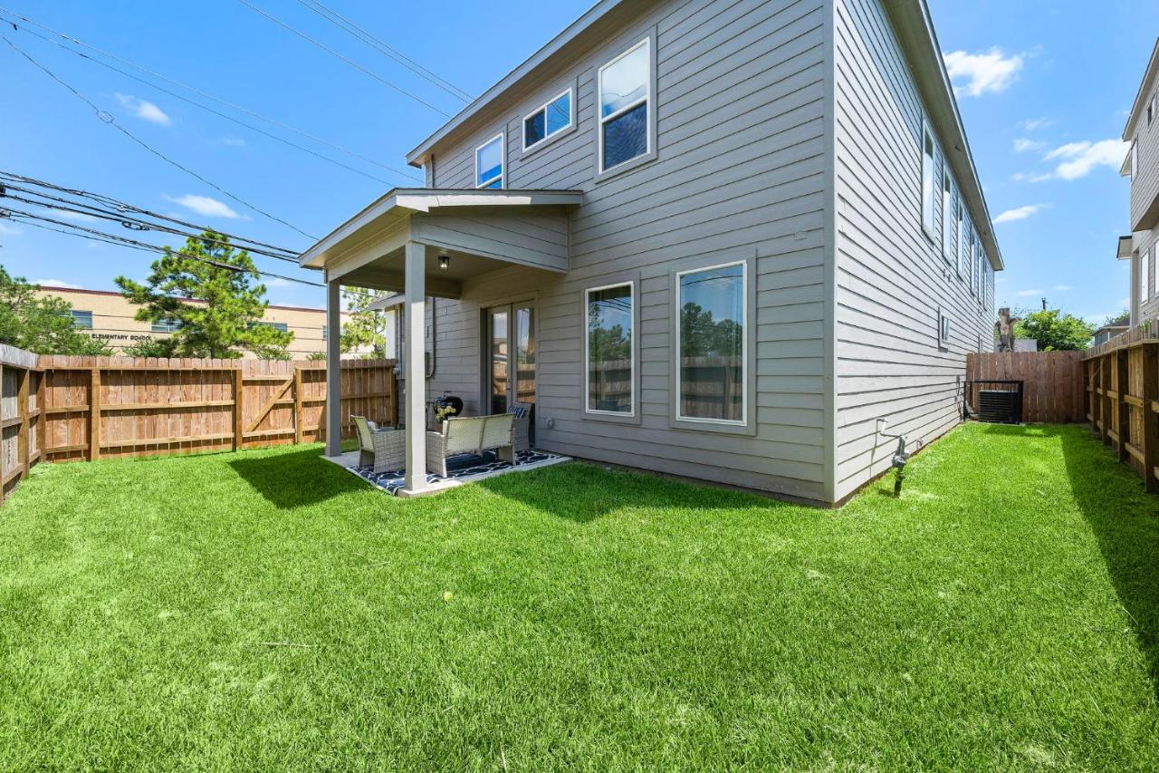 Cozy Home Near MedCenter, Uptown, & Downtown - Chambres d’hôtes Houston