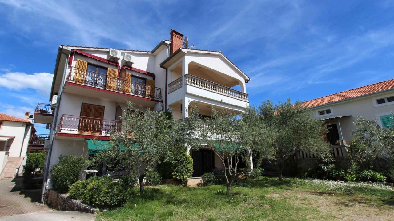 Apartment in Malinska 28 - Ferienwohnung Malinska