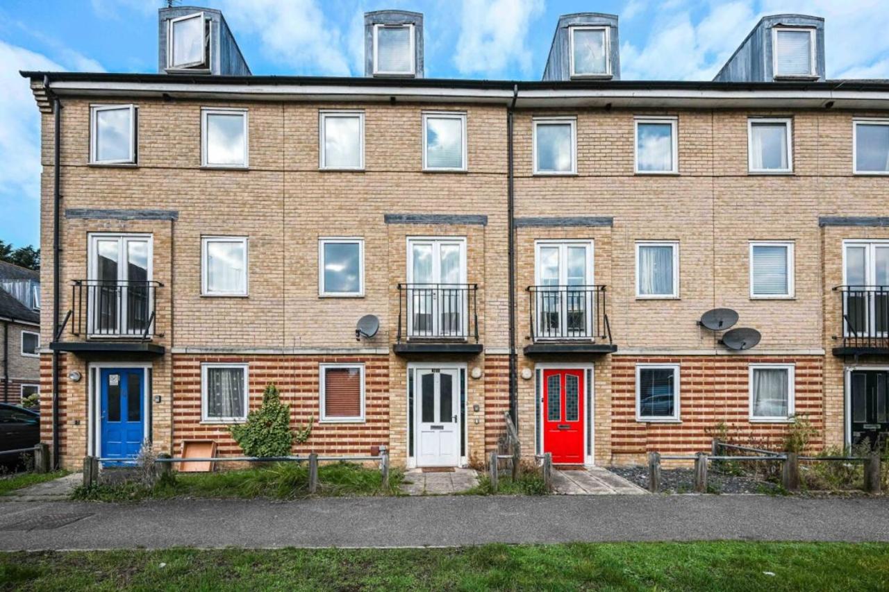 Harland Haven Spacious 4br House In Ipswich - B&B