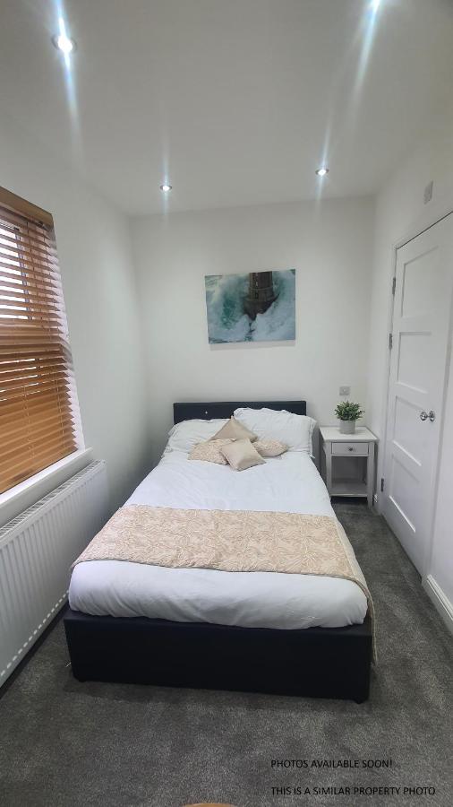 Harbour House - Wifi, Smart TV, Self Catering - Serving Contractors, Tourists, Santa Pod & Silverstone!!! - Bed and Breakfast