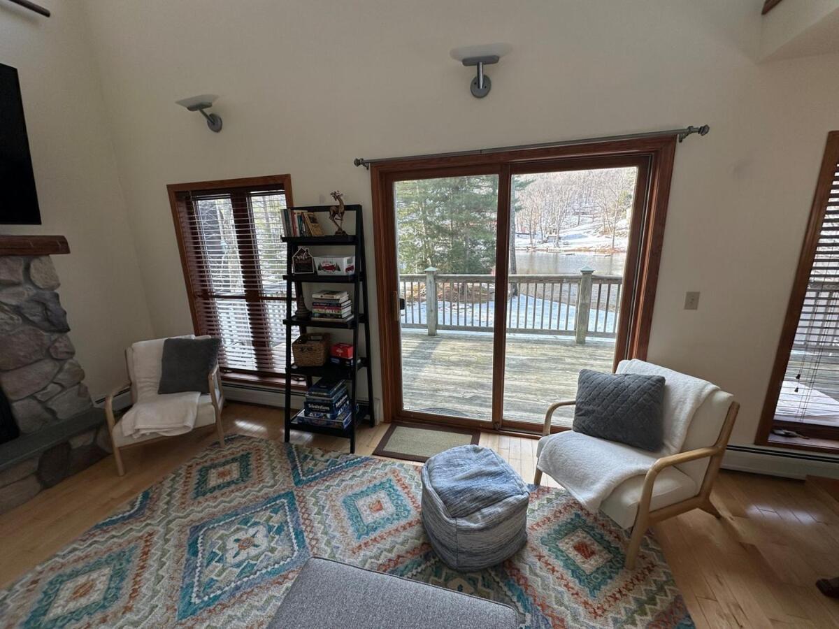 VT Lake house minutes from Okemo - B&B
