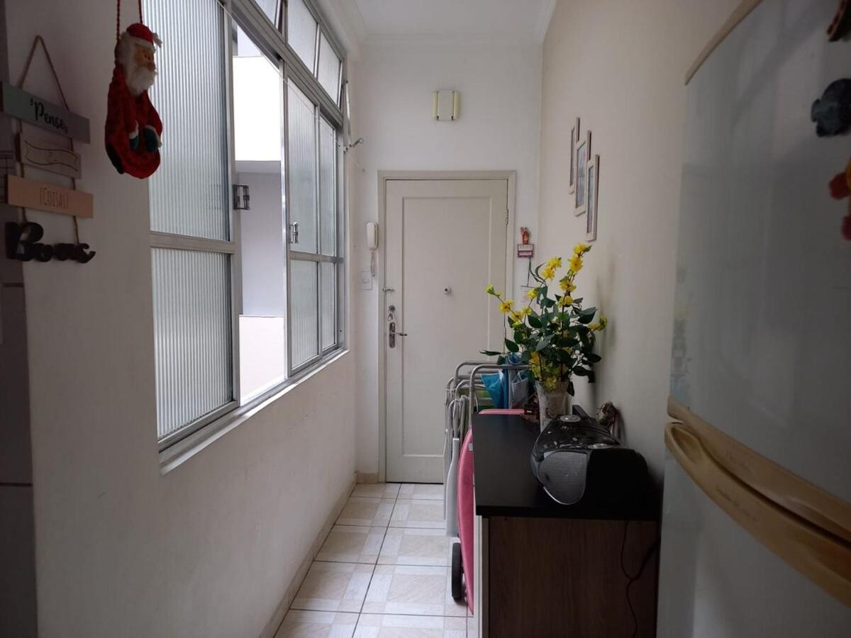 Apartamento São Vicente, 300 metros da praia - Bed and Breakfast