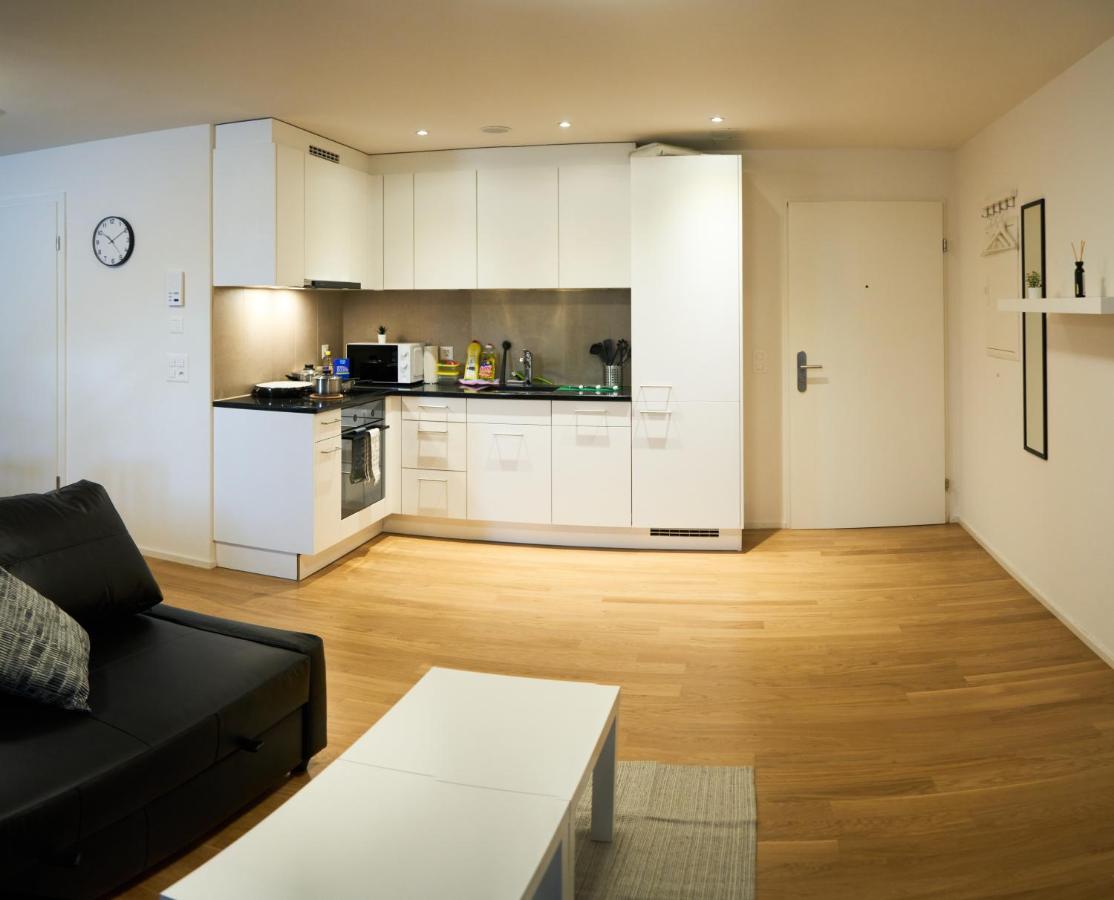 Duplex Apartment Bülach Station - B&B