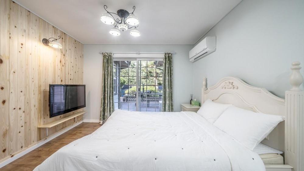 Double Room 4