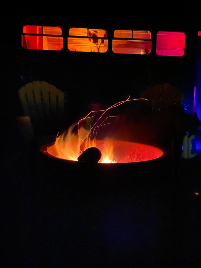 Fiery Peak Glampsite with Stargazing & Hot Tub - B&B Geraldine