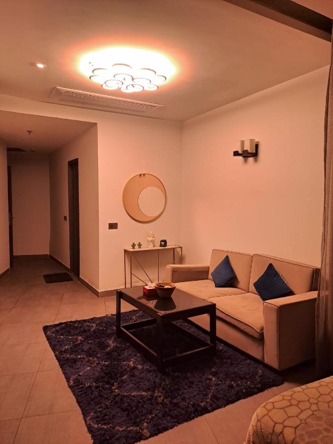 Uniqinn Studios Supernova Noida - B&B