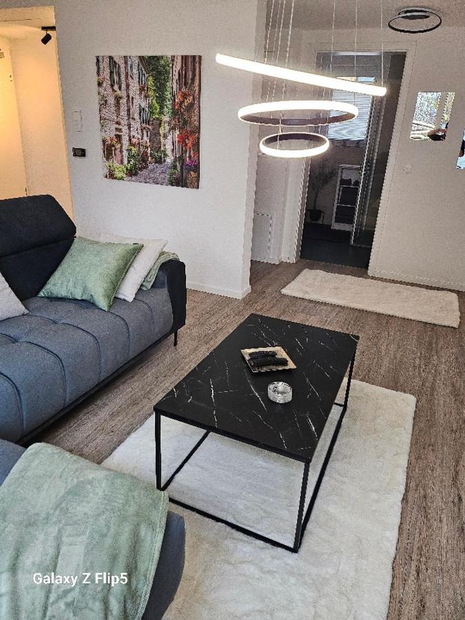 Appartamento con 2 Camere da Letto, Balcone e Terrazza
