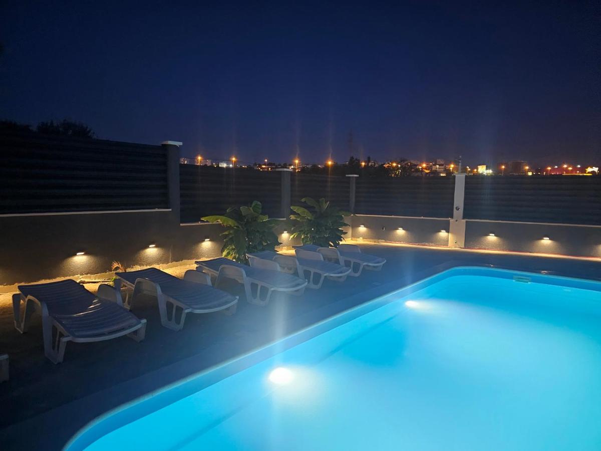 Villa AS MOON with pool - Bed and Breakfast Split