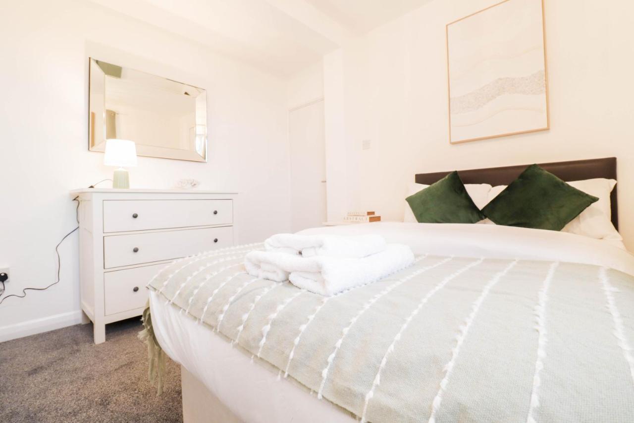 Trendy 3-Bedroom Flat In Clapham! London Living! - B&B Londra
