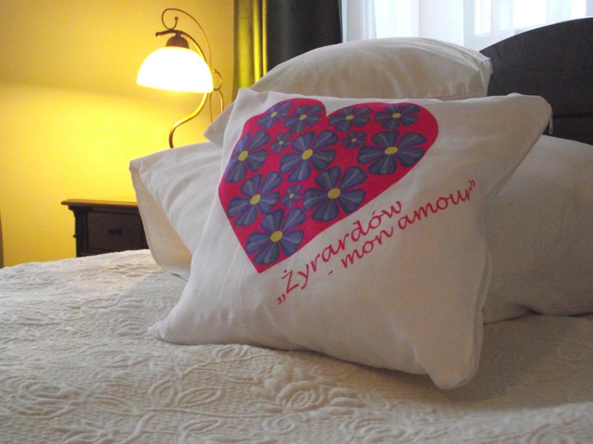 Doppel- oder Zweibettzimmer