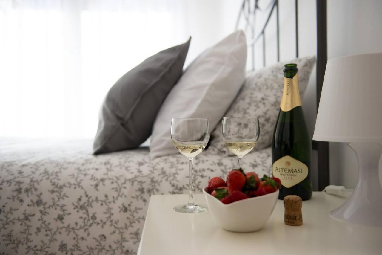 Appartamento Pelèr13 con balcone e parcheggio - B&B Riva del Garda