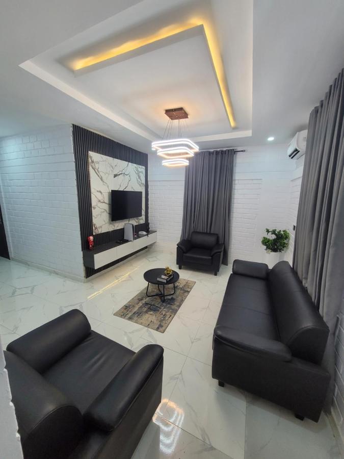 One-Bedroom Deluxe Apartment