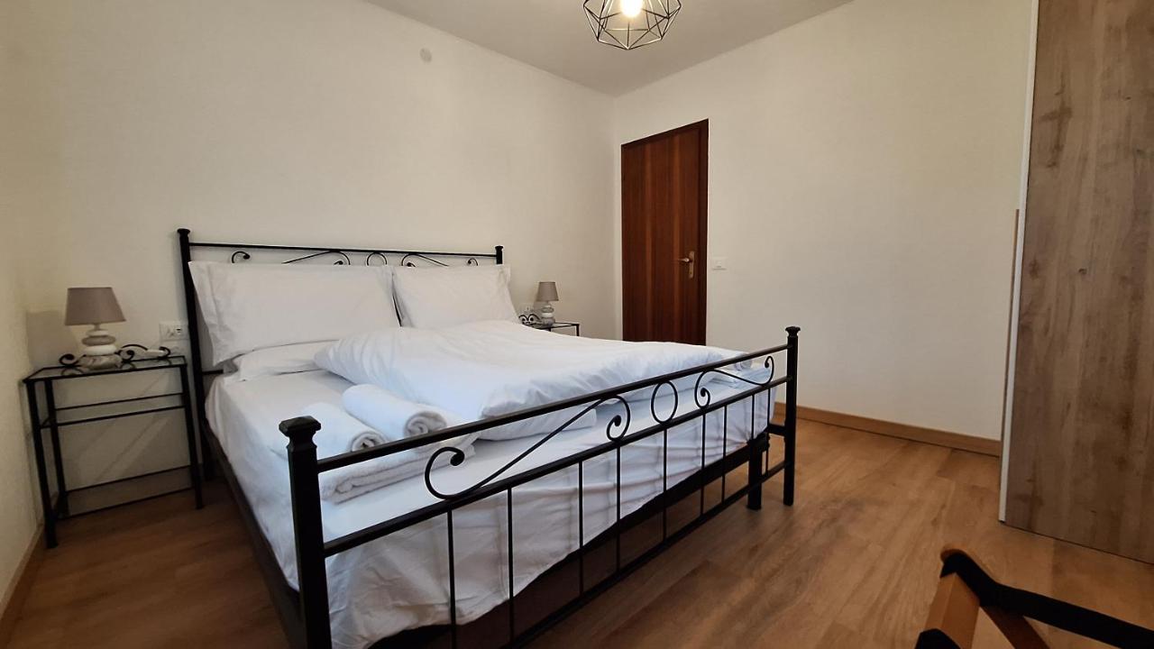 Two-Bedroom Deluxe Apartment with Balcony