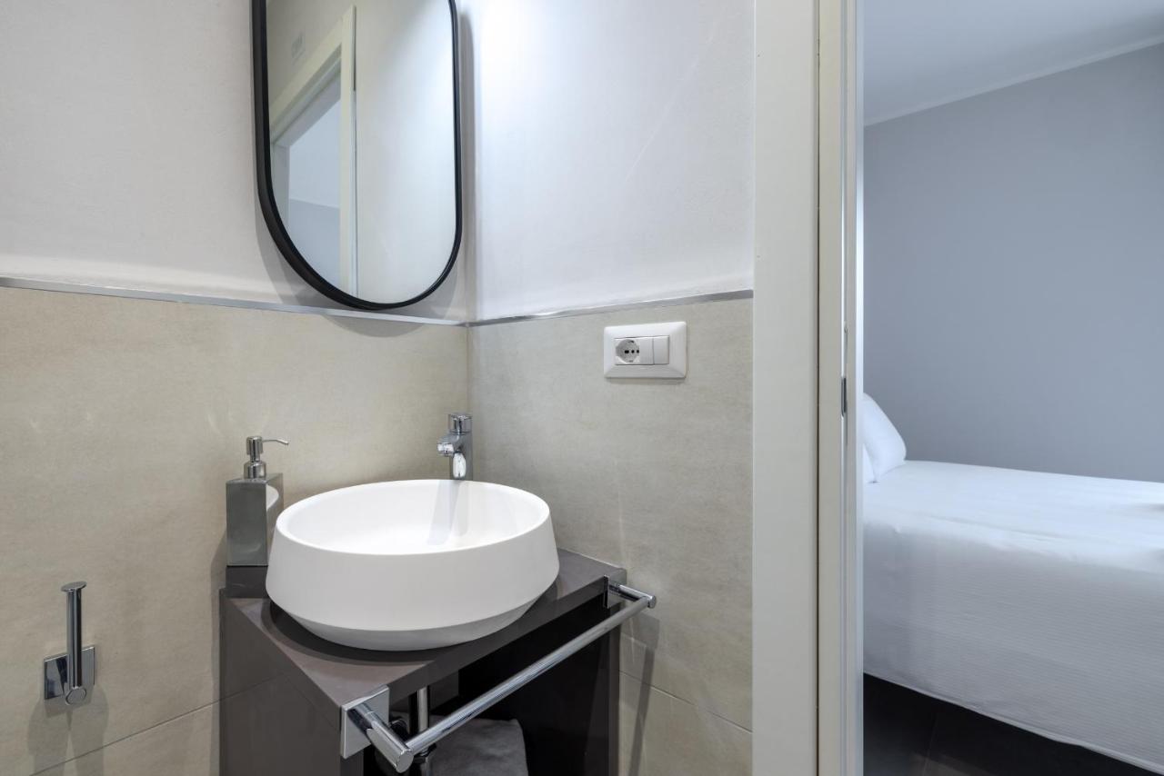 Single Room with Private Bathroom