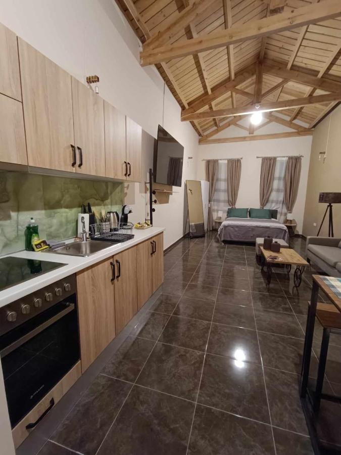 Souare Loft In the Chios Center - B&B Chio