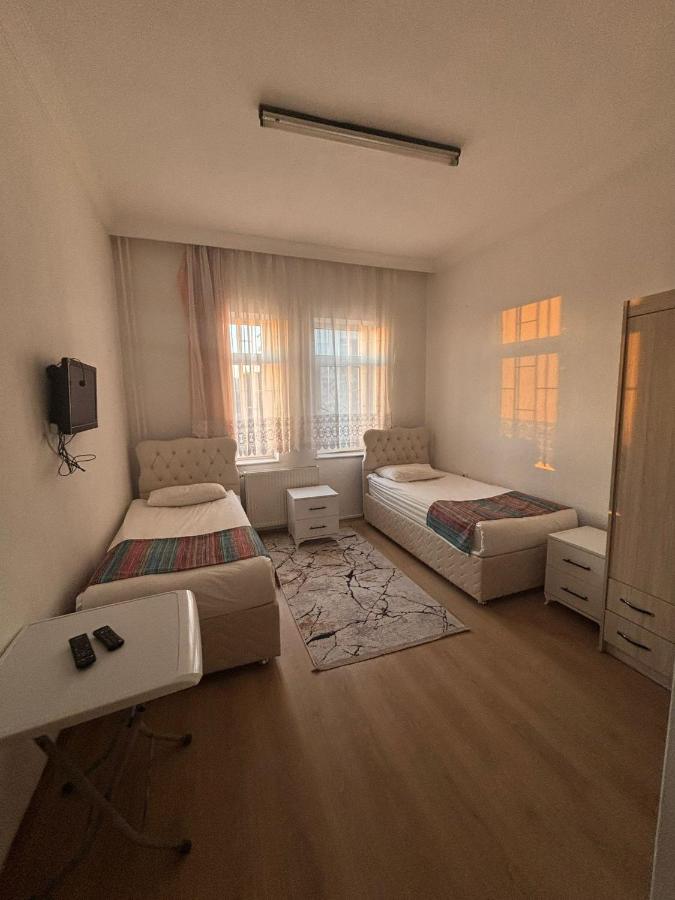 Twin Room with Mountain View