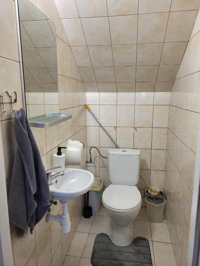 Economy Triple Room with Shared Bathroom