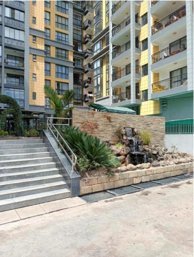 Spacious 3BR Silver Harbor Apt with Heated Pool & Gym Near Yaya, China Town - Ferienwohnung Nairobi